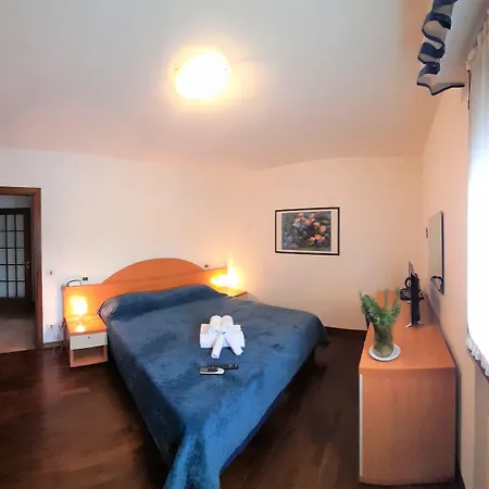 Apartahotel Giada Palace -