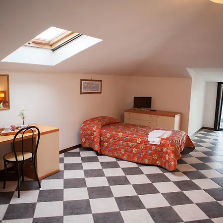 Giada Palace - 3* Lucca