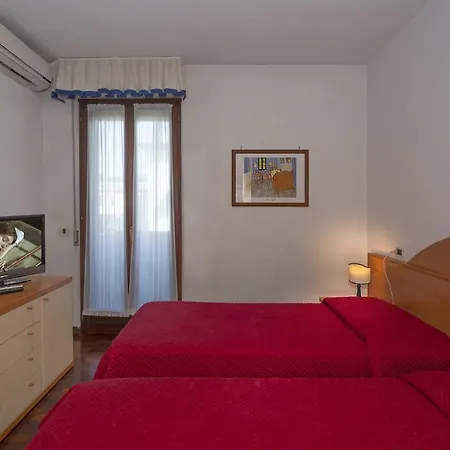 Lägenhetshotell Giada Palace - Lucca